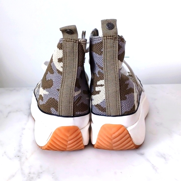 Madden Girl Winonna Platform Sneakers. Size 9.5 - Picture 4 of 7